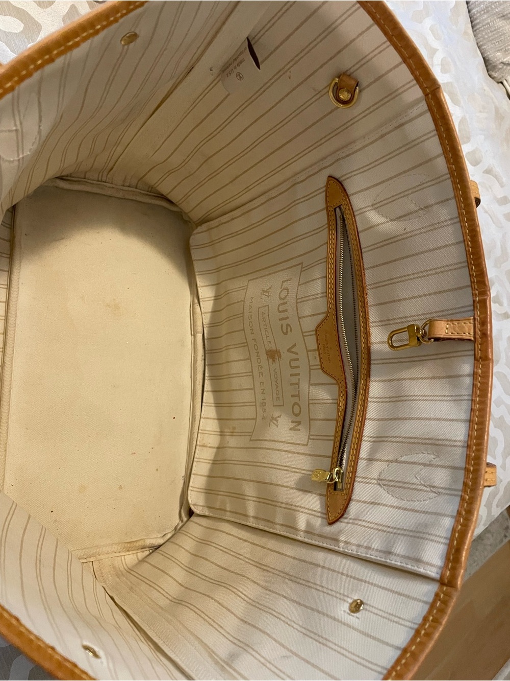 AUTH Louis Vuitton Damier Azur Canvas Neverfull MM Tote - White & Tan & gray - Picture 16 of 16